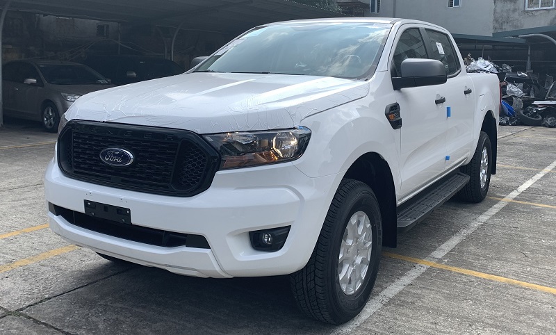 Hình ảnh ngoại thất ford ranger xls At 2021 2022 mới màu trắng tại ford thăng long
